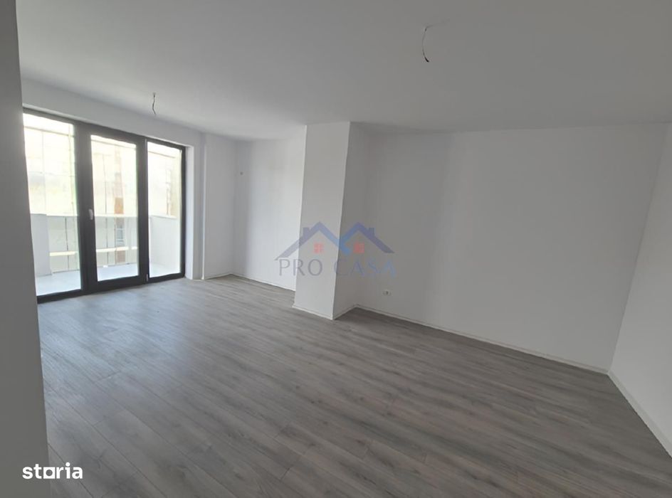 Apartament cu 3 camere, bloc nou, et.1, parcare,