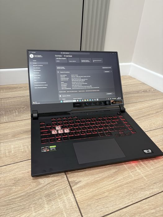 Игроовой ноутбук Asus rog strix