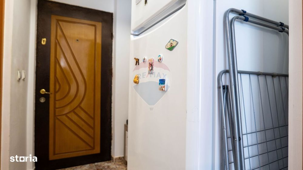 Garsonieră în vilă modernă (2015) | Liniște și intimitate