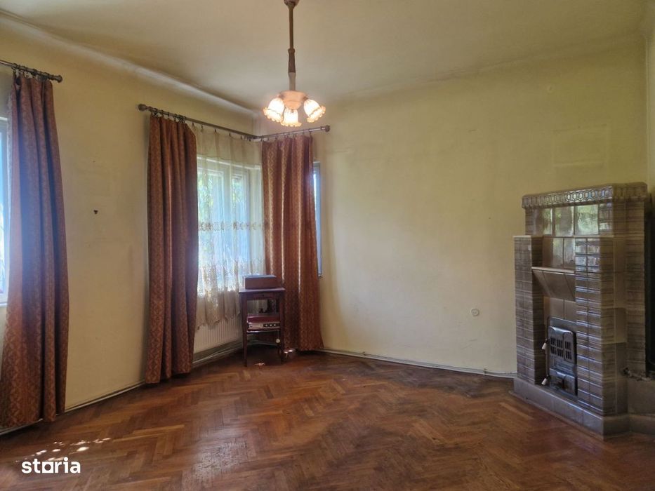 Cafrom Imobiliare - Semicentral "Pomul Verde"- Imobil de Vanzare