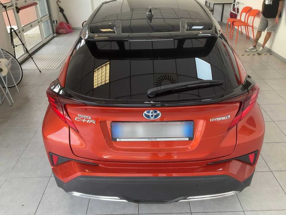 Toyota C-HR 2.0 184ks Hybrid Premiere