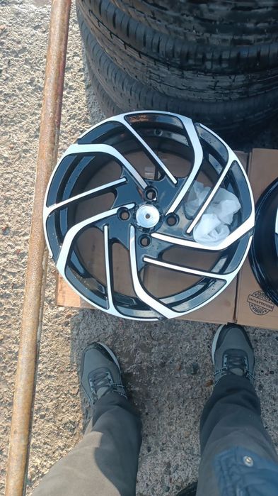 15 R Sport diskala yangi