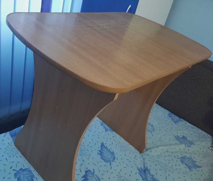 Masă din PAL de calitate superioară