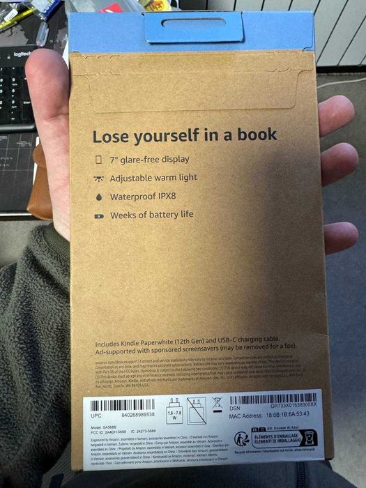Читалка Kindle Paperwhite 12th Generation 2025 года привезенная из США