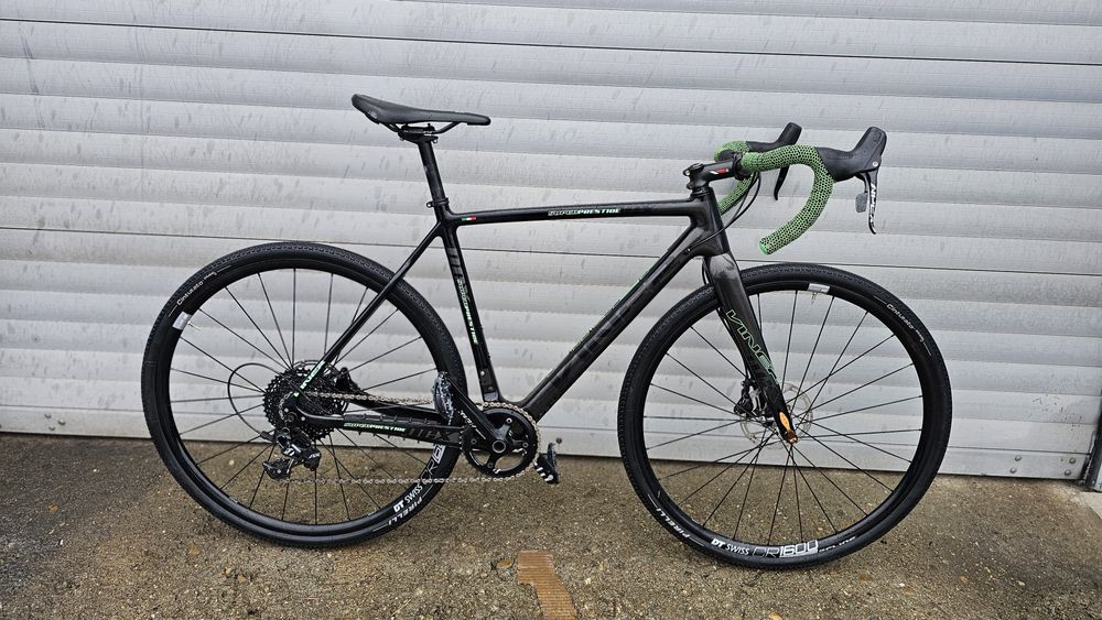 Карбонов гравел 28"