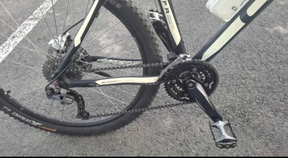Bicicletă Cube Analog Cmpt cadru s 16" echipare Shimano SLX / XT
