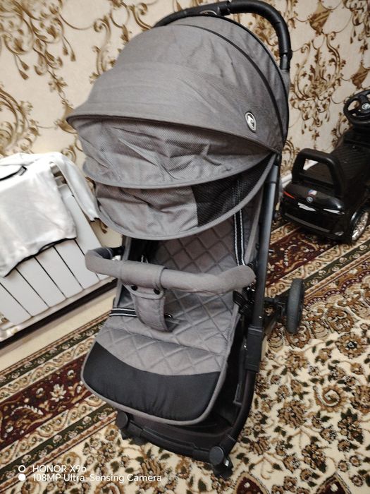 Детская коляска в отличном состоянии