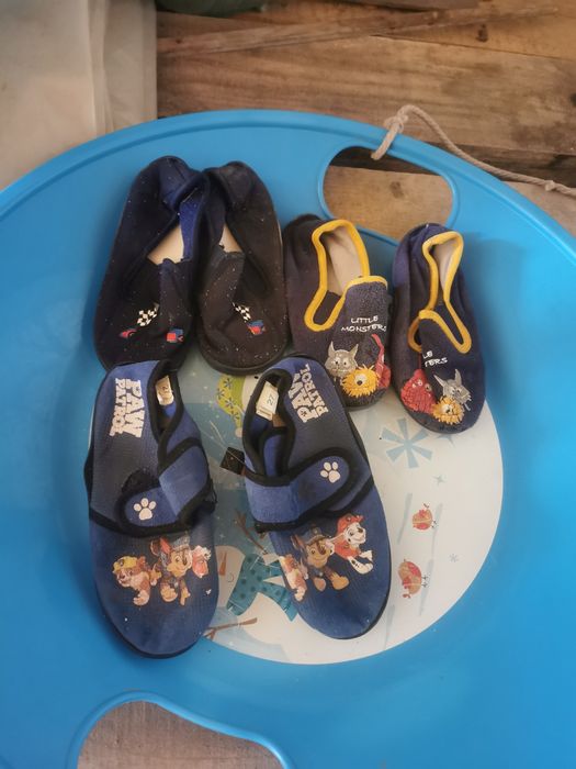 Donez încălțăminte baiat