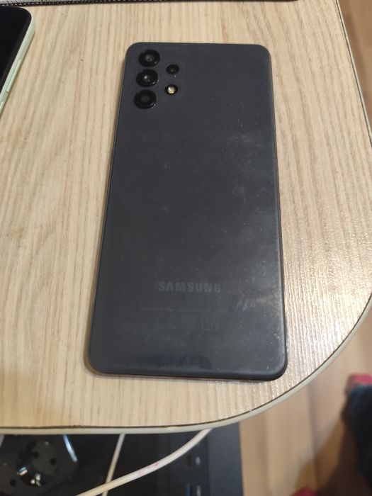 Samsung a 32 в хорошем состоянии