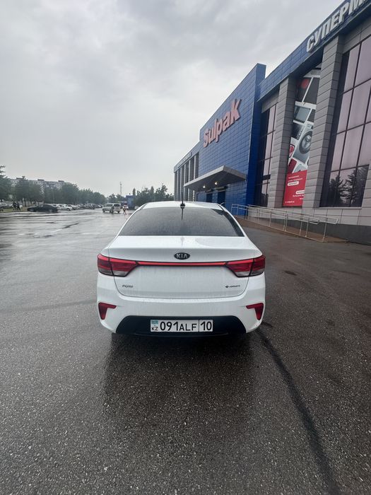 Kia rio 2019 в отличном состояни