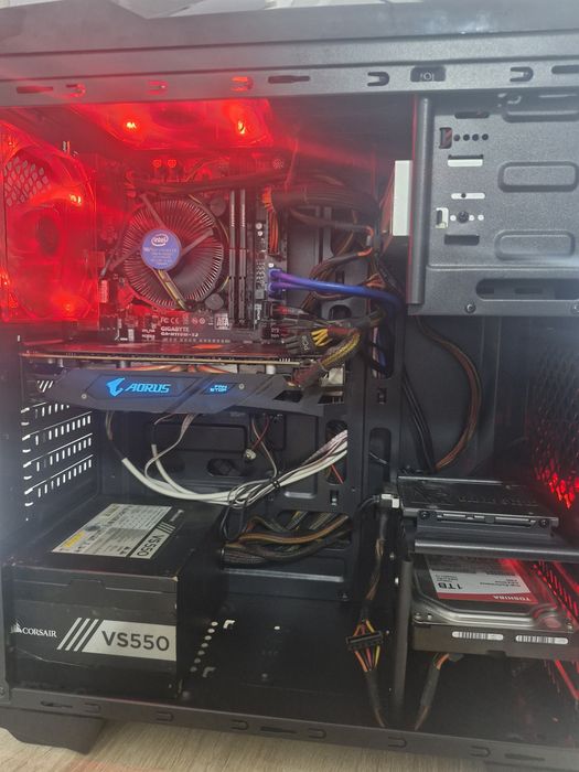 Unitate pc gaming i5 generația 7a, 8gb ram, ssd256gb,video Rx580 8gb  ddr5