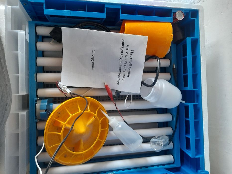 Инкубатор на 120 яиц