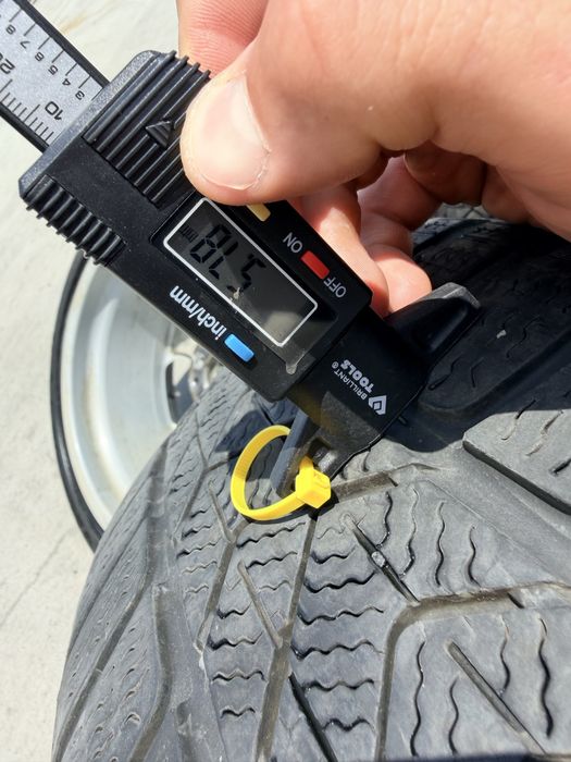 Jante BMW X1 E84 225 45 R18 iarna Pirelli