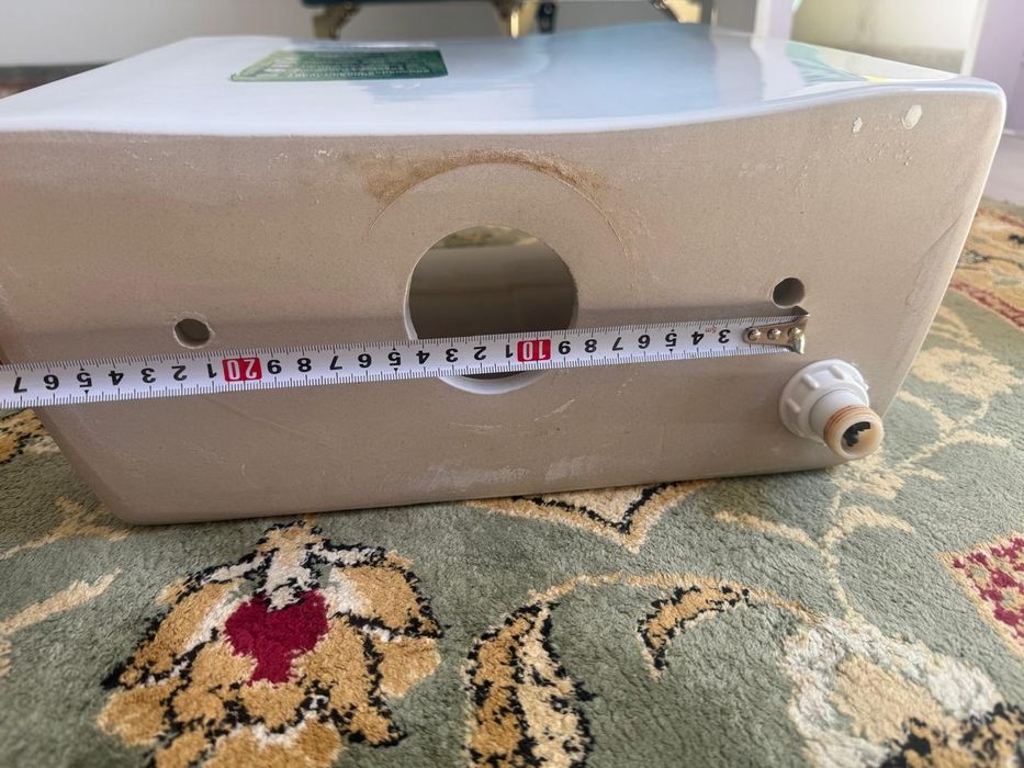 Продаю бачок от унитаза