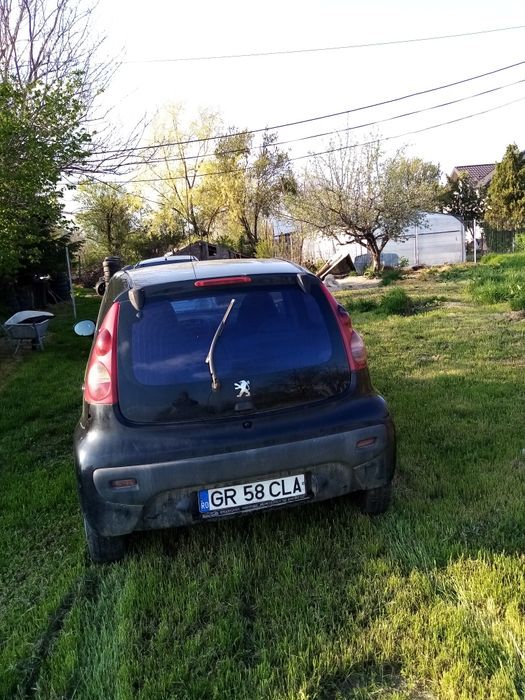 Peugeot 107 an 2008 1000 cm benzina