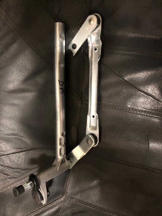 Brat stergator stganga sau dreapta VW Golf 6 plus 5M0955601; 5M0955602