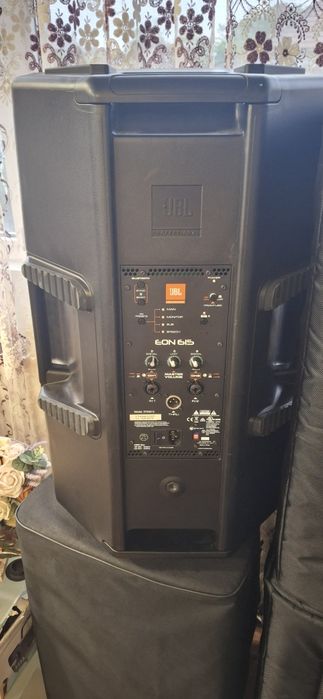 Vând 2 boxe jbl eon 615 +huse aproape noi