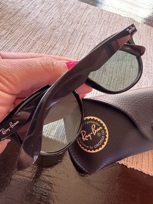 Очила Ray Ban,носени броени пъти ,като нови !