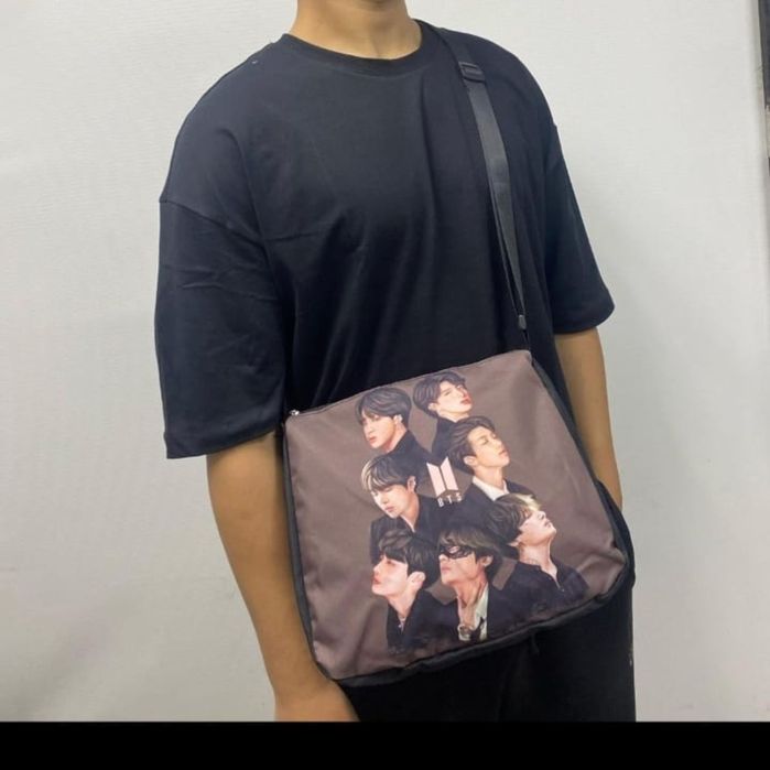 Сумка почтальон с принтами