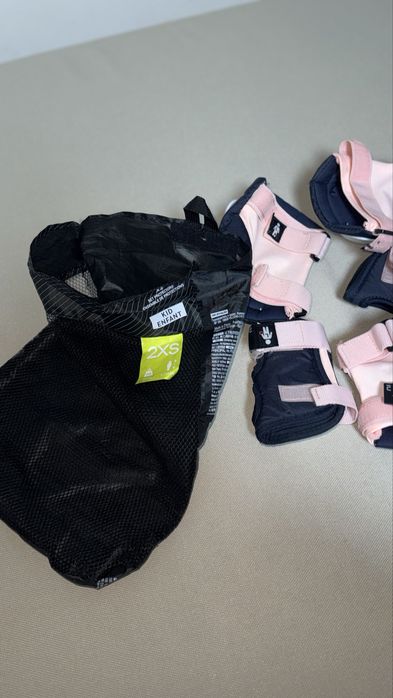 Set protectie role copii roz-negru