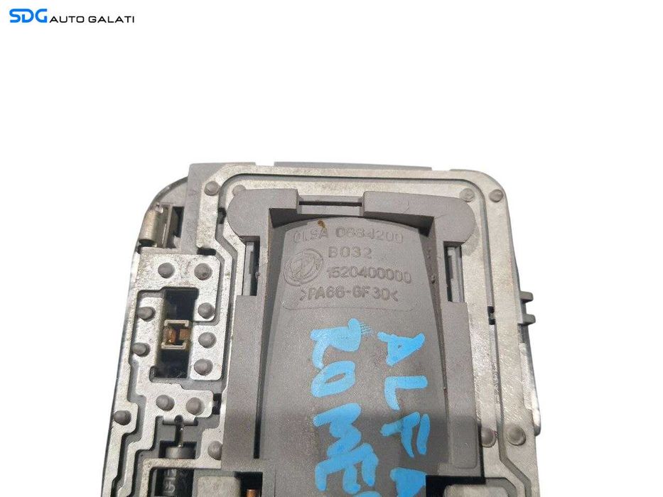 Plafoniera Lumini Lampa Iluminare Plafon Tavan Habitaclu Fata Alfa Romeo 147 2000 - 2010 Cod 1520400000 [N2990]