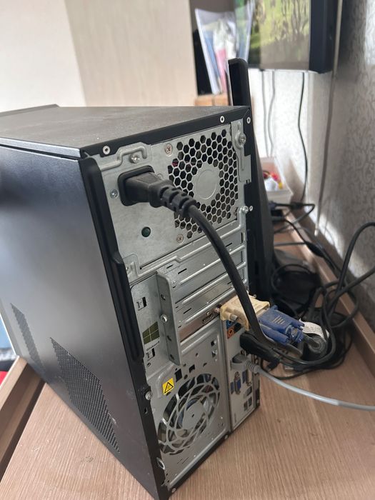 Компютер HP в хорошом состаяние