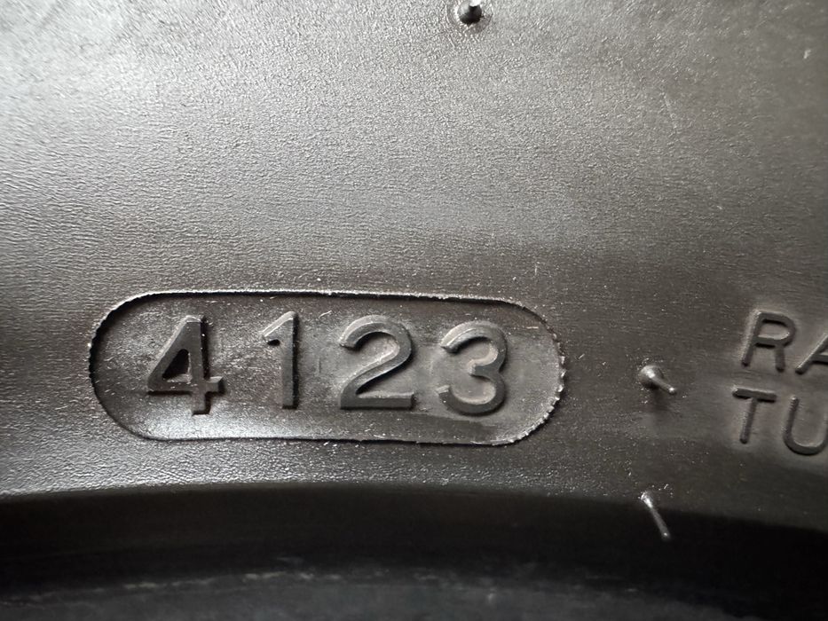 Автомобилни гуми 215 55 17 Hankook