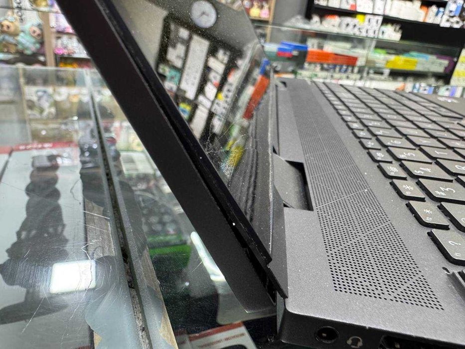 HP Envy x360. 15.6 dyum Sotiladi arzon narxda