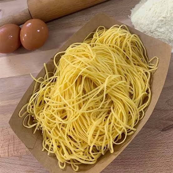 Vând paste tăieței fidea de casa bio la 50 kg livrez și la domiciliul clientului.