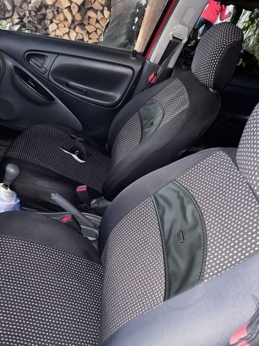 Toyota yaris 1999