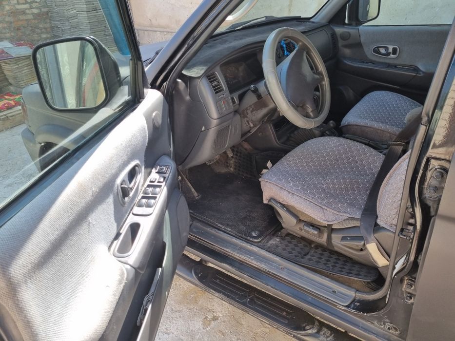 Мицубиси Монтеро спорт