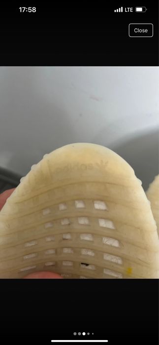 Yezzy 350 v2 cloud white