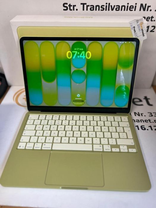 Laptop Apple MacBook Neo, 13", Apple A18 Pro, 8GB RAM, 256GB SSD, -T-