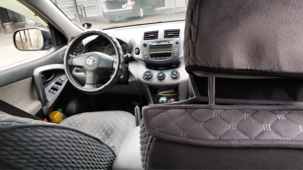 Toyota RAV4, 2006 года