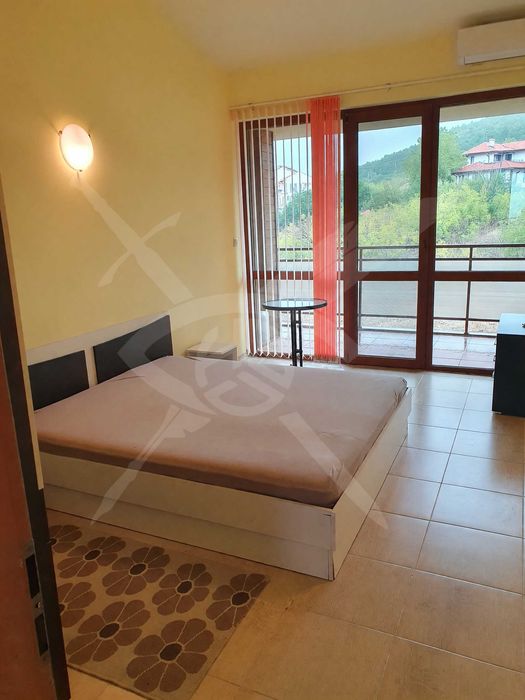 Продава се Тристаен апартамент в с. Кошарица, Област Бургас - 86 кв.м за 971 €/кв.м - Снимка #1