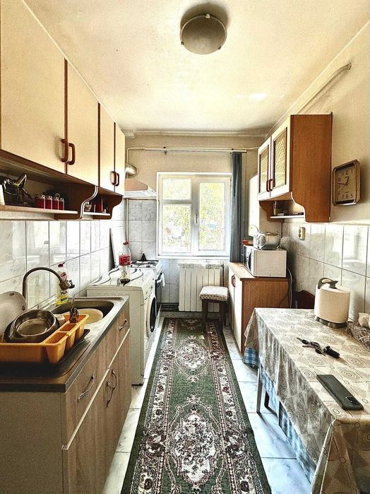 Apartament 2 camere, decomandat, Barlad, ultracentral, parter