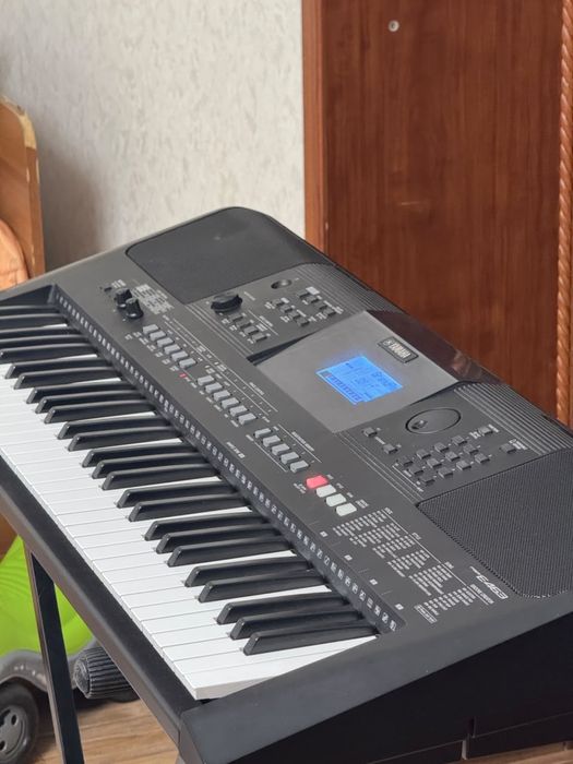 Yamaha PSR e-463