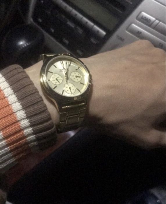 Женские наручные часы