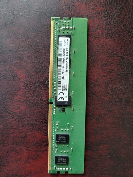 RAM pentru server SK Hynix 8GB DDR4-2666 MHz ECC Registered HMA81GR7AFR8N-VK