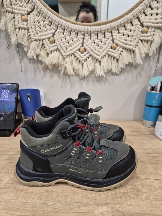 Весенние ботинки на мальчика.