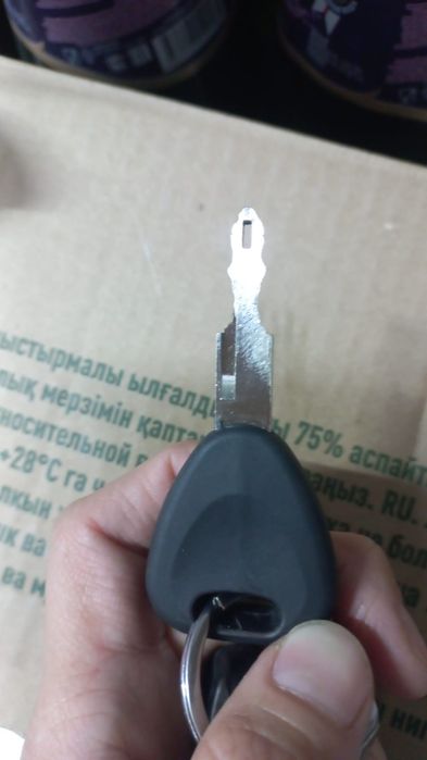 Вскрытие авто Изготовление и программирование ключей