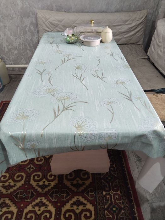 Продам кухонный стол