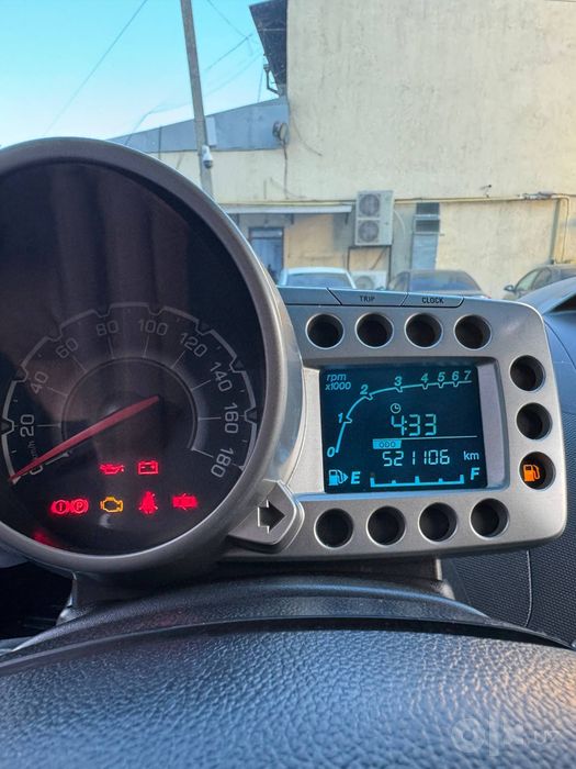 Spark 1 motorlik sotiladi