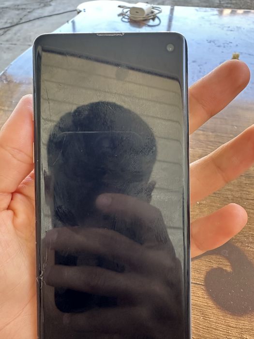 Samsung s10 128/4/8