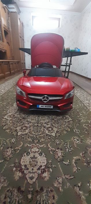 Продам детскую машину на пульте