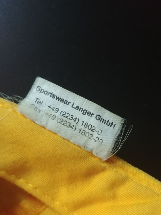 Продаю мужскую бейсболку DHL