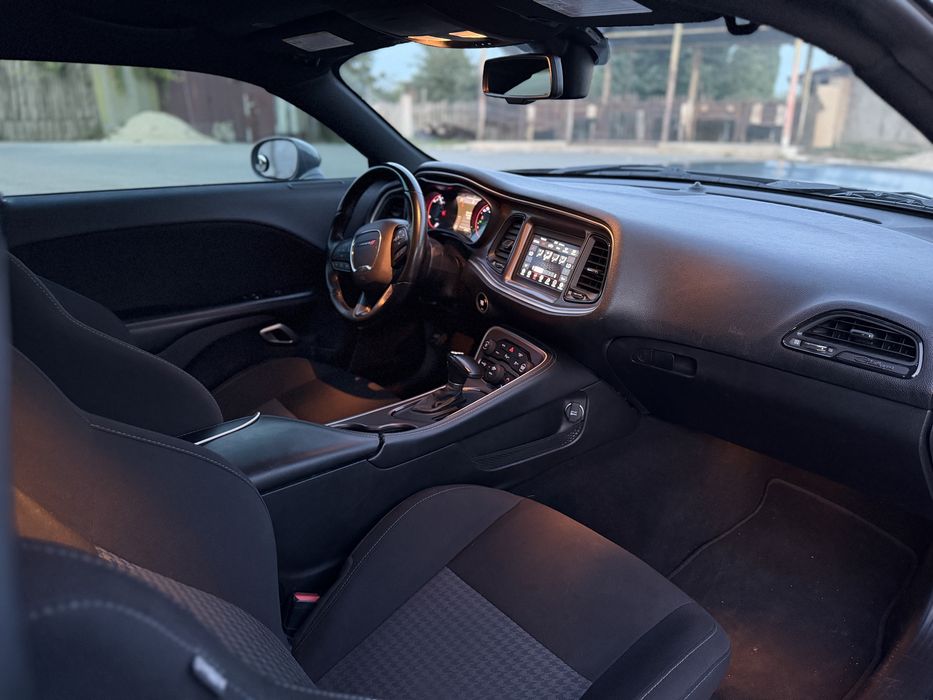 Dodge Challenger