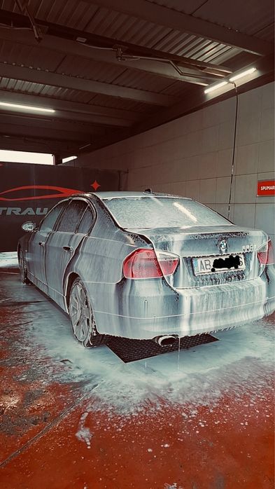 De vanzare bmw e90 320d