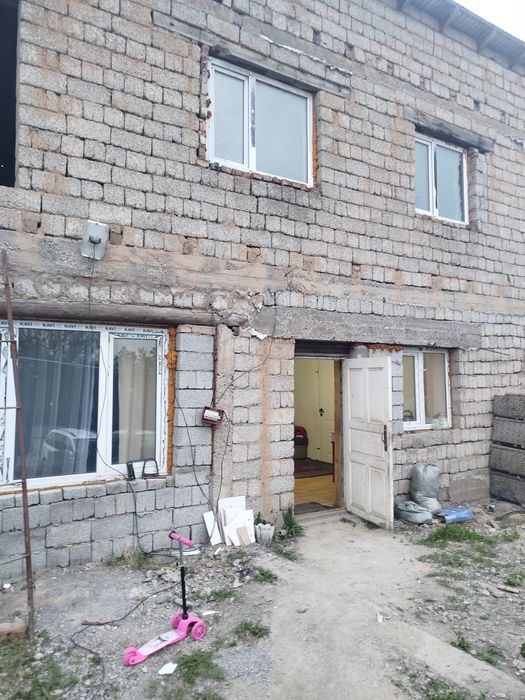 Үй сатылады,5 ауылда үміт көшесі