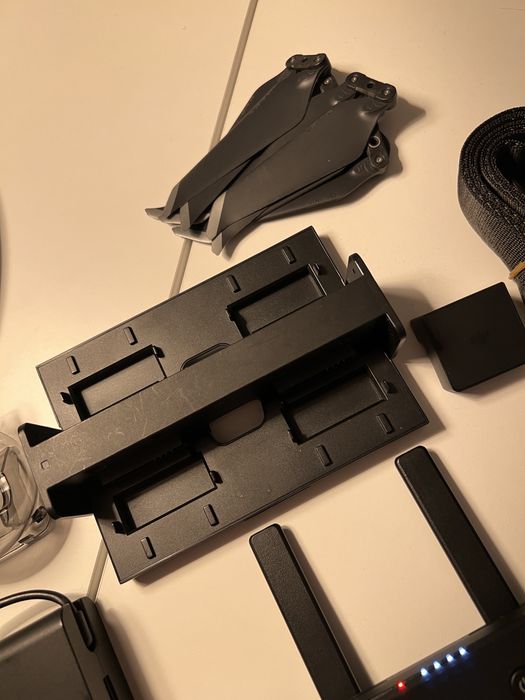 Dji Mavic 2 Accesorii Smartcontroller baterii stare foarte buna dji